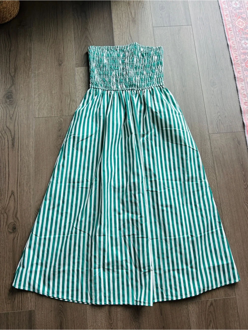 Tuckernuck Moon River Green & White Stripe Smocked Maxi NWoT size Medium - Picture 1 of 4
